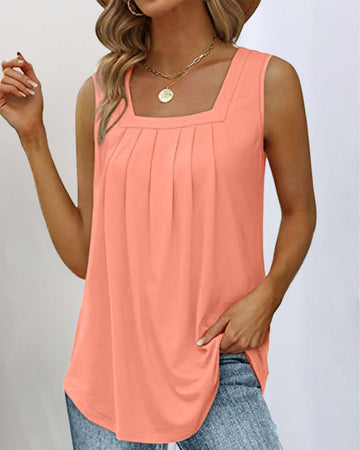 Sleek tank top with trendy square neckline |