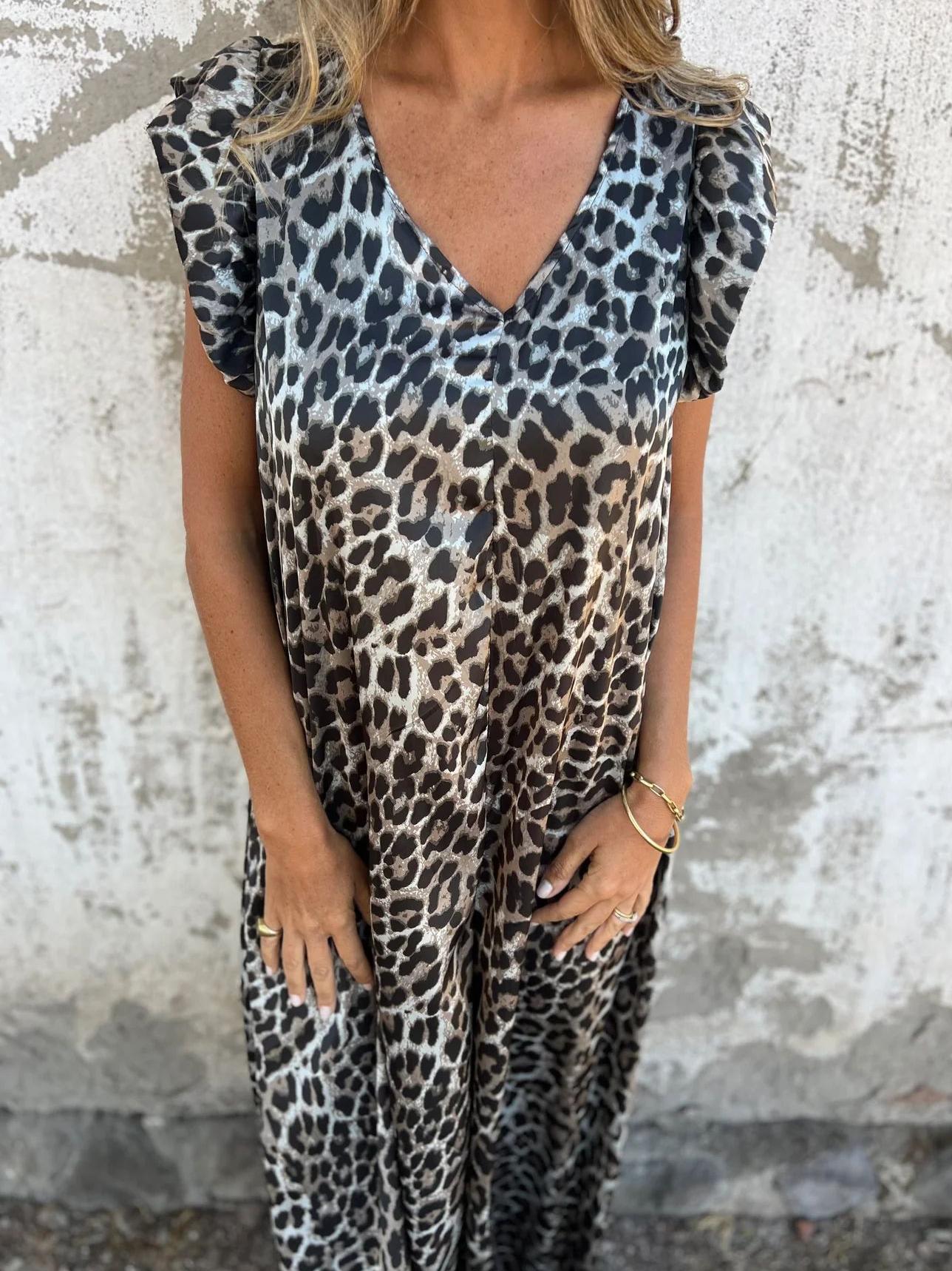 Linda | Leopard Print V-Neck Jumpsuit With Front Pockets