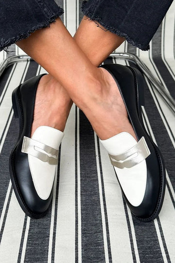 MONOCHROME CLASSIC LOAFERS |