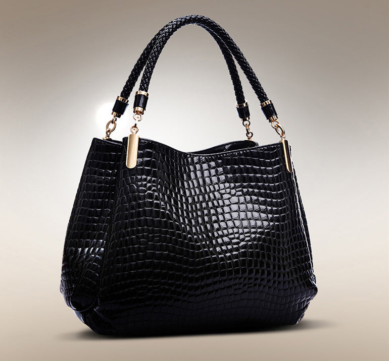 Isabella Timeless Chic | Sleek Croc-Pattern Handbag