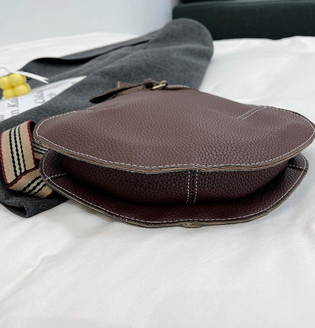 Aria Sling Charm | Chic Cat-Themed Sling Bag