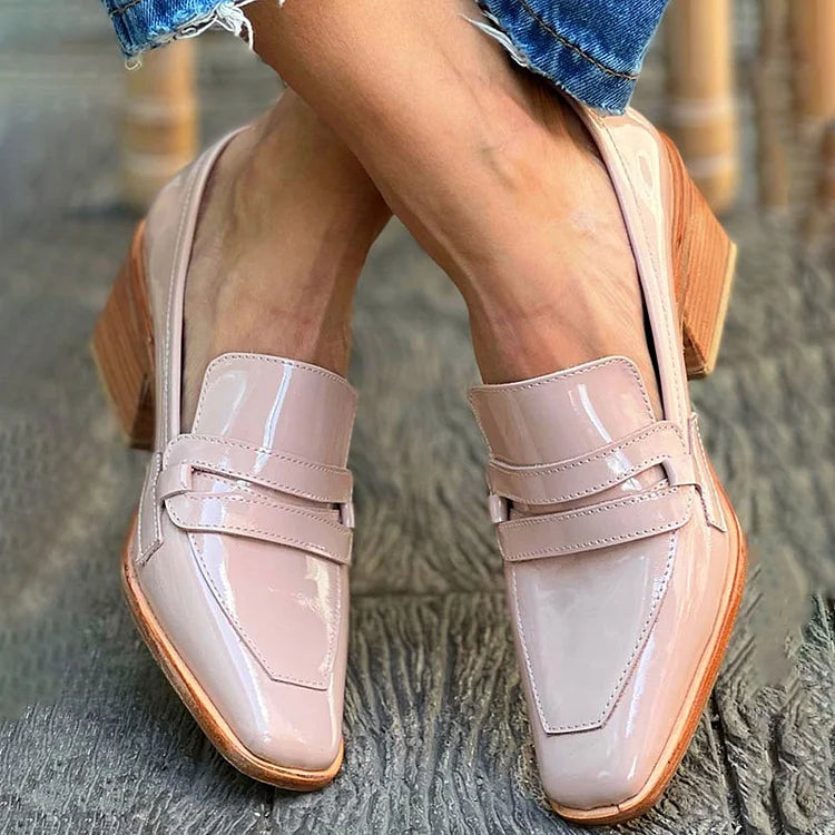 SHINY WIDE HEEL LOAFERS |