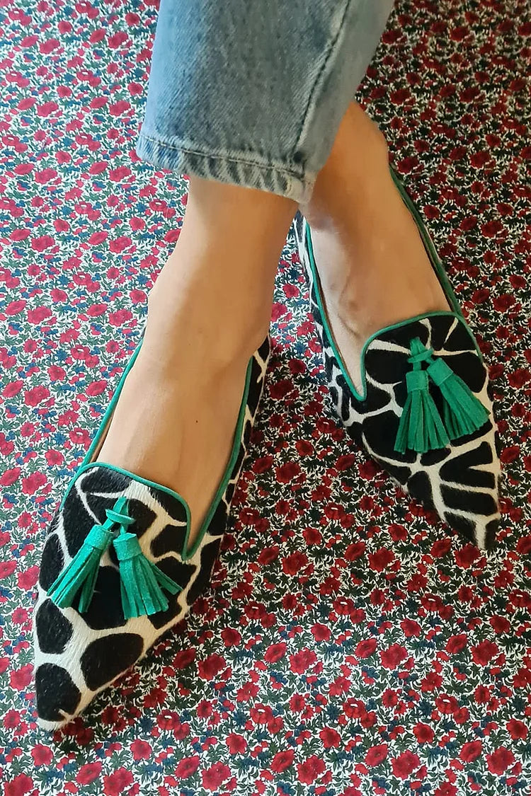 Marlo | Pointed Loafer with Giraffe Print & Green Fringes
