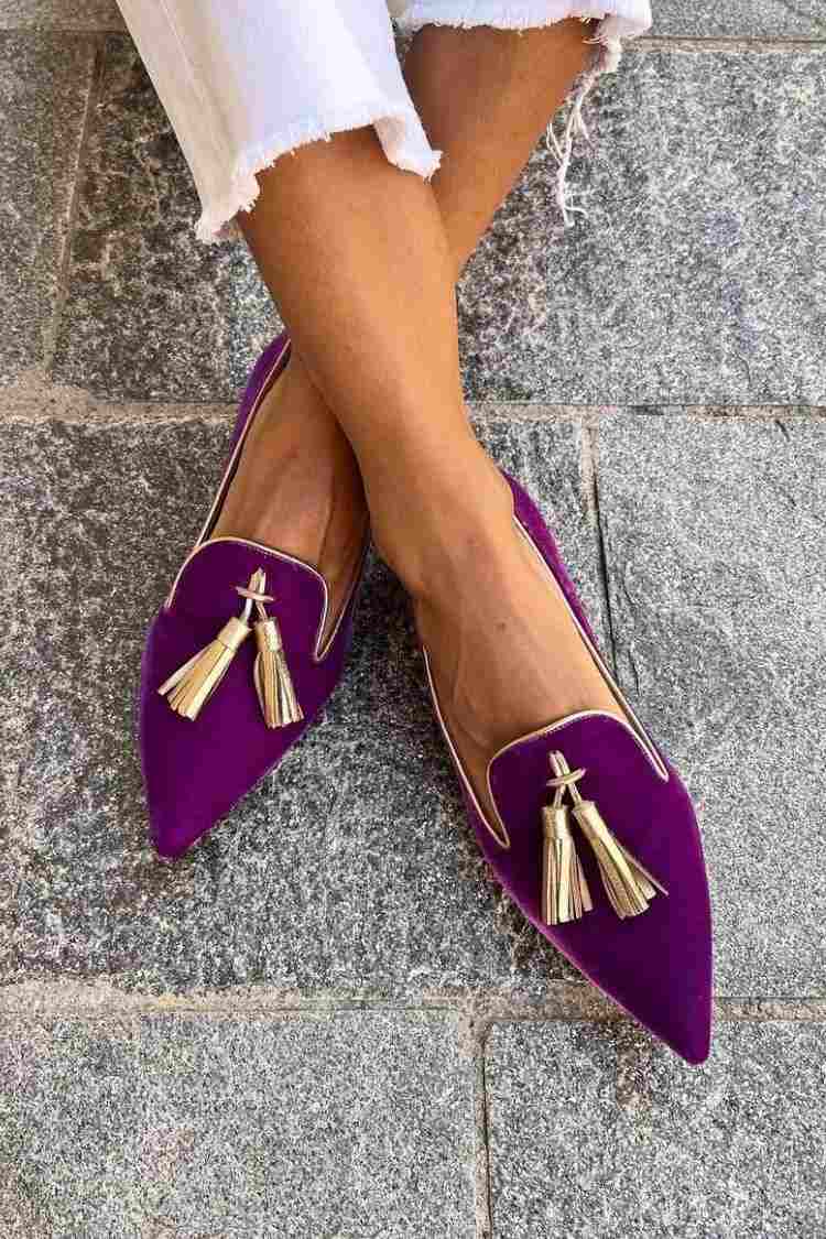 LOAFER WITH ELEGANT TASSELS |