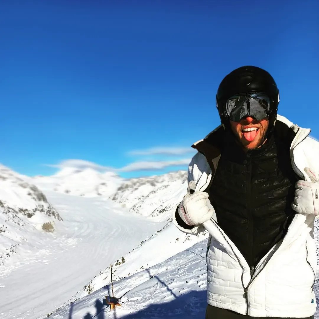 Layla | Enhanced Two-Touch Heated Vest with 15 Heat Zones and LED Controller