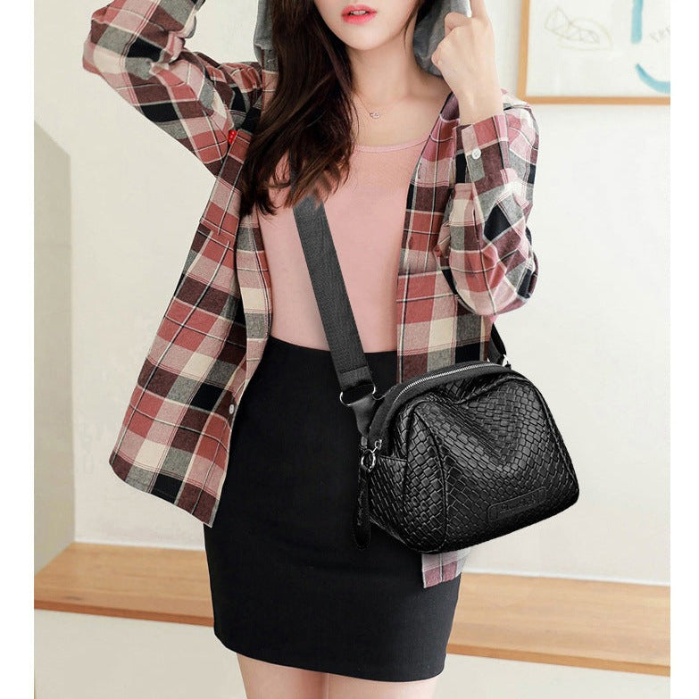 Madison Vintage Elegance | Roomy Classic Bag