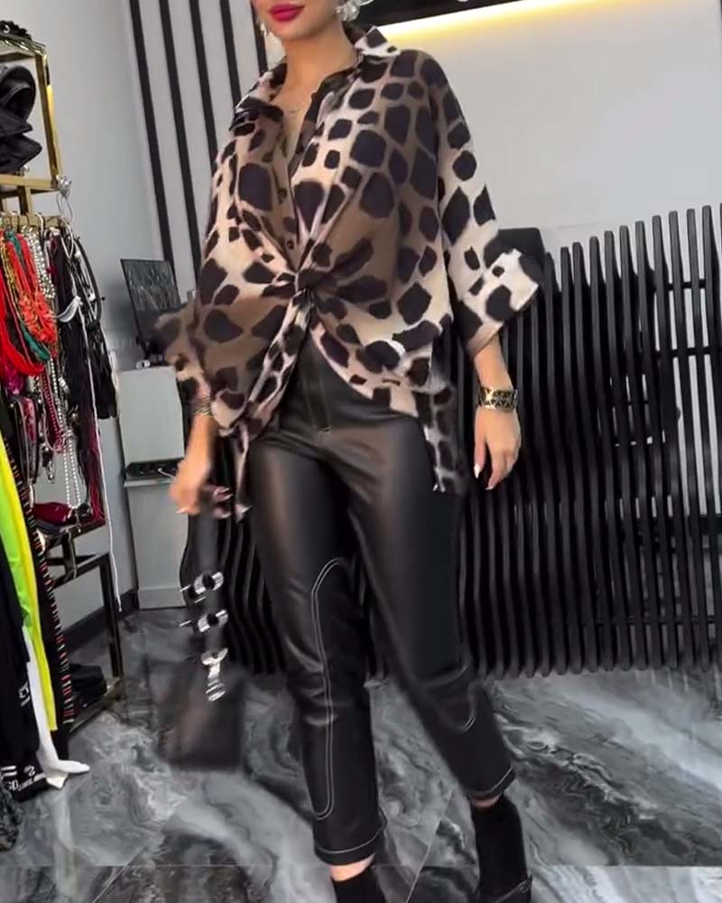 Sophia | Chic Leopard Print Blouse