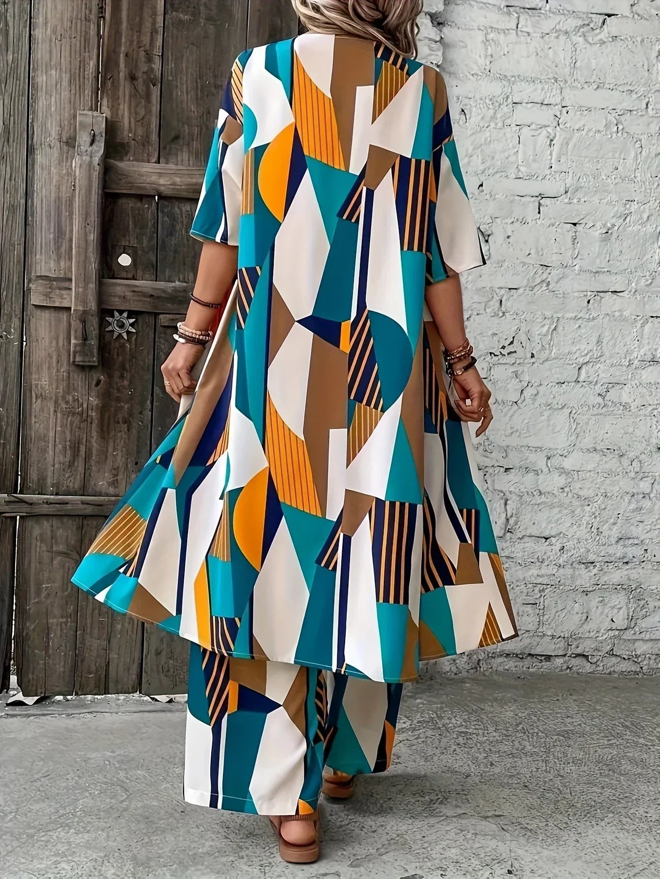 Scarlett | Stylish Plus Size Geometric Print Ensemble
