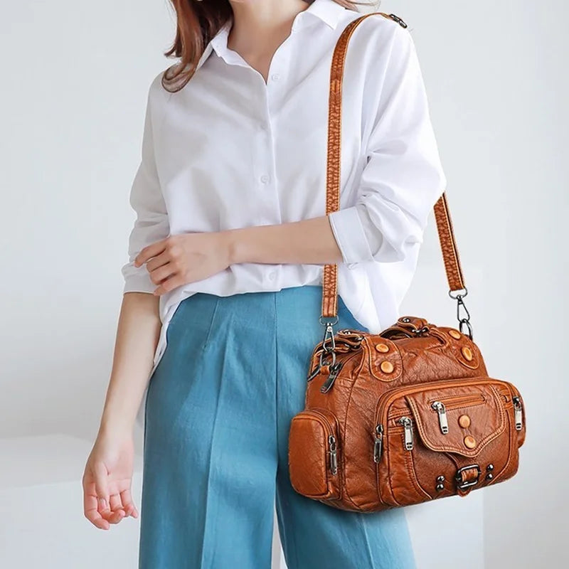 Savannah | Vintage Messenger Bag with Classic Versatility