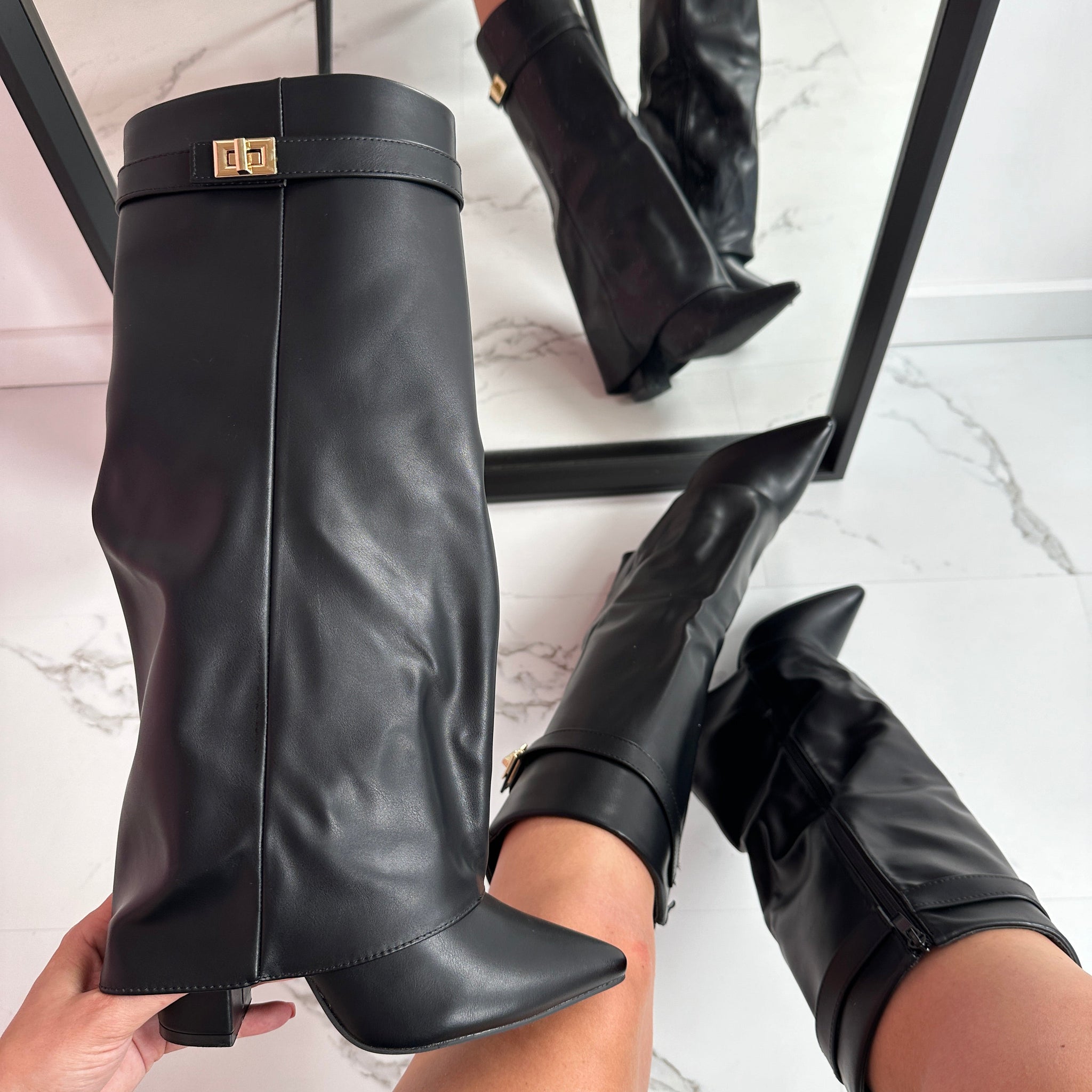 SERENA | Shark Leather Boots