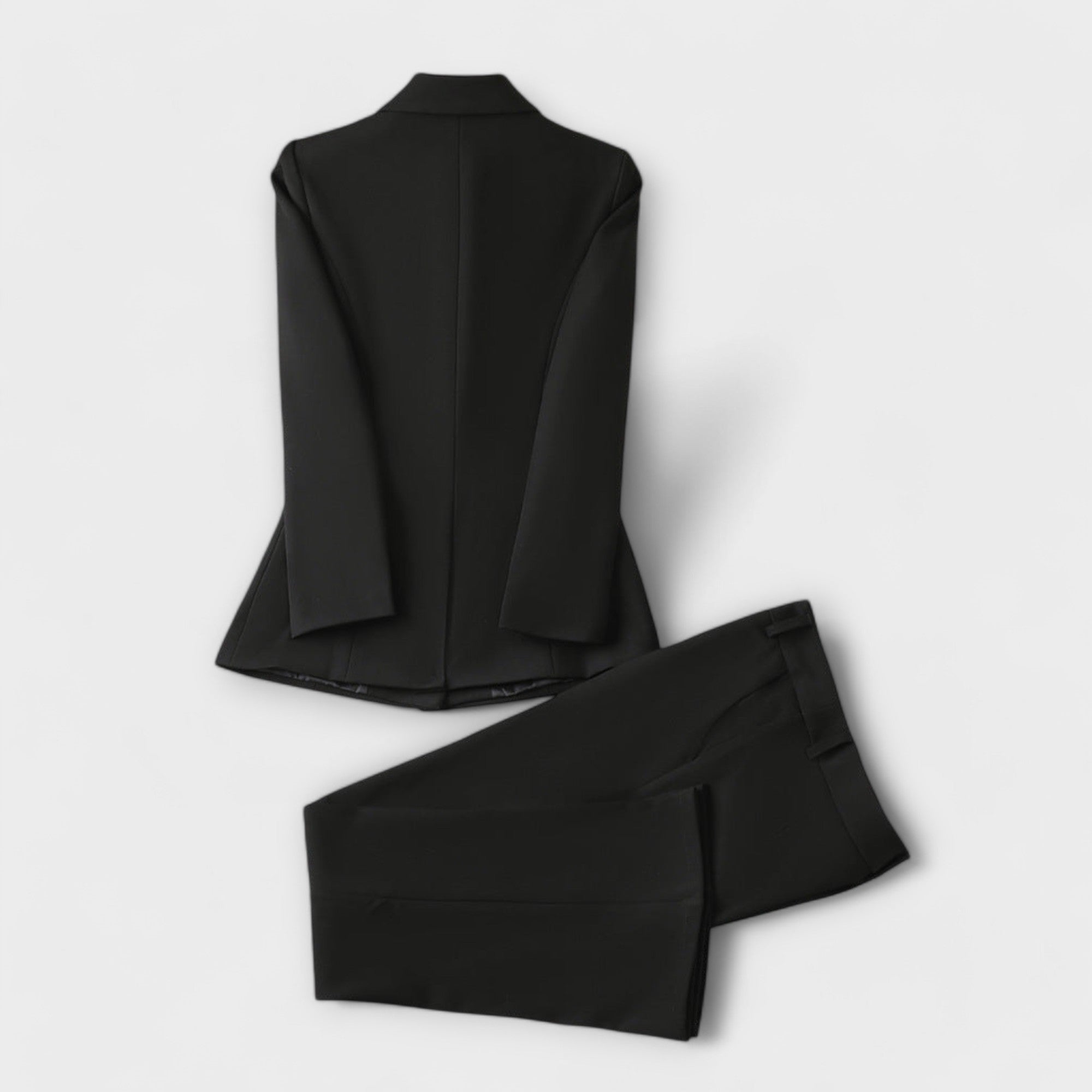 Emma | The Power Set That Smooths & Elongates