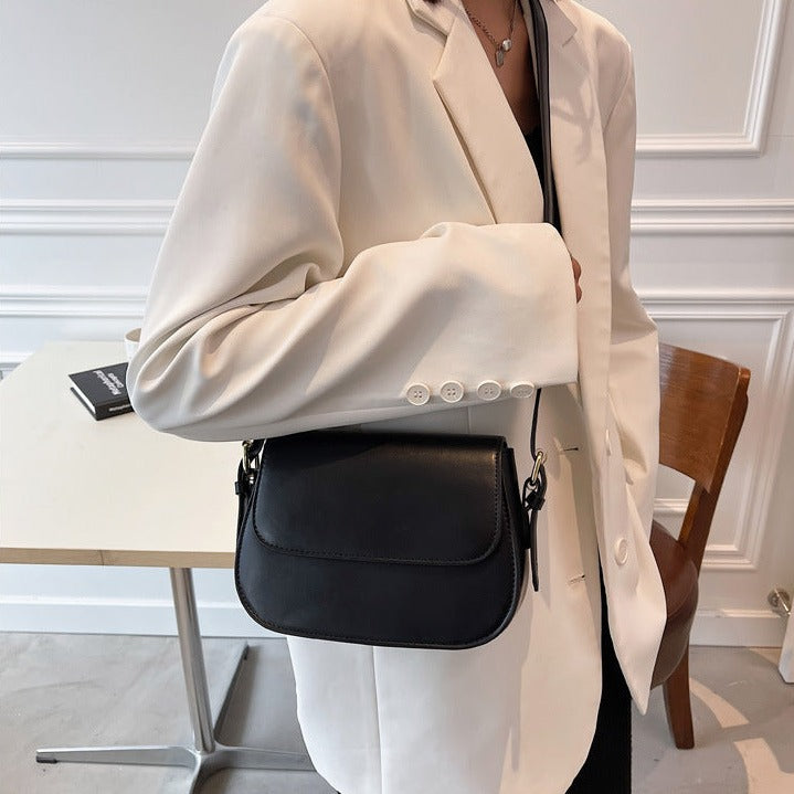 Avery Classic Saddle | Crossbody Bag