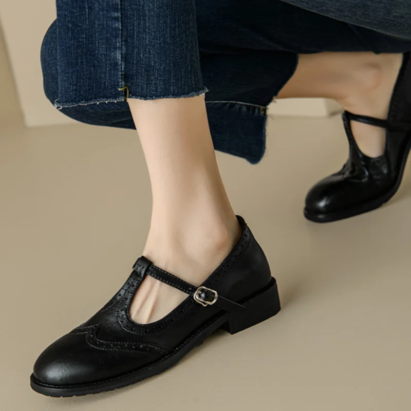 Averlia | Elegant T-Strap Mary Janes