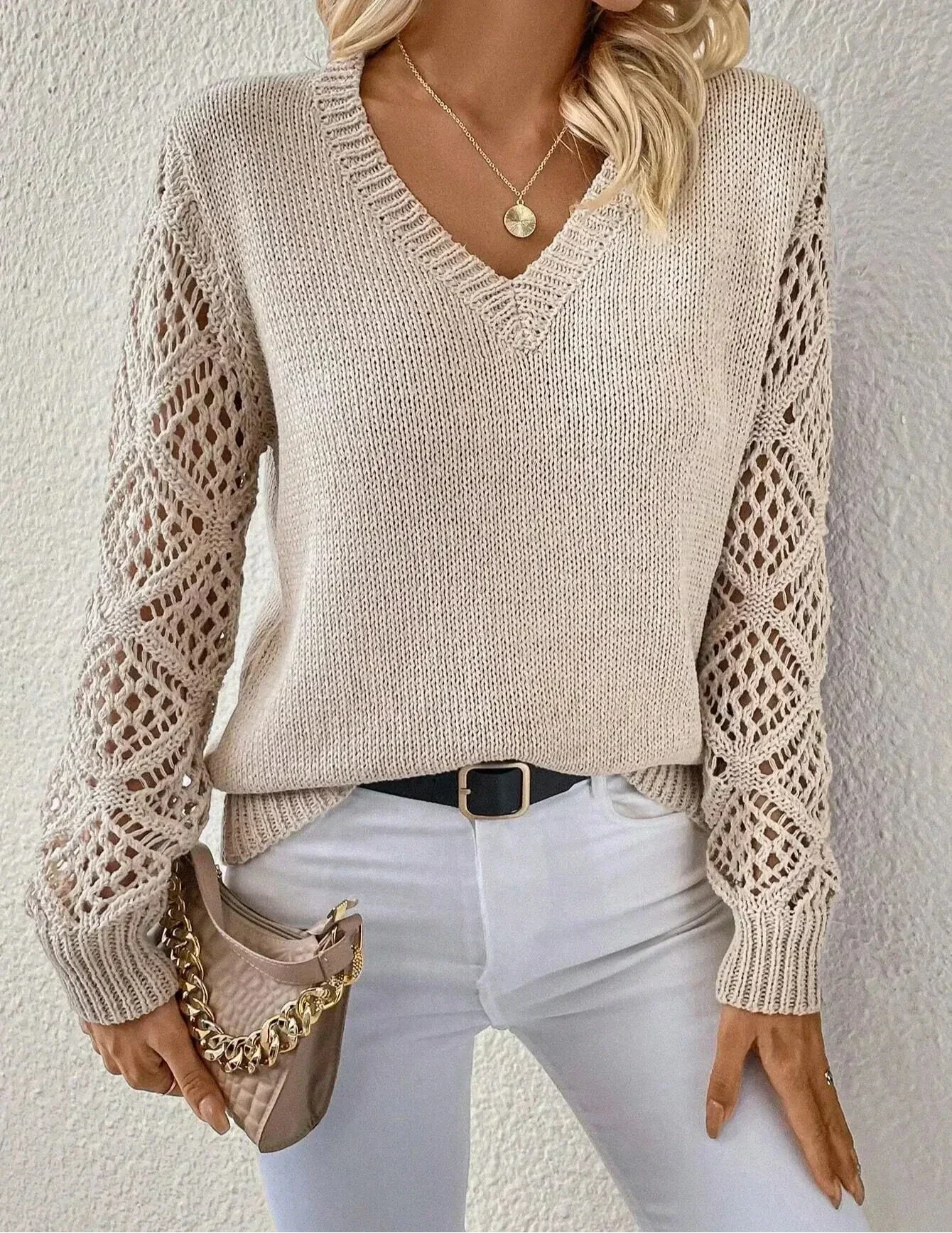 Aubrey | Chic V-Neck Sweater with Artisan Touches