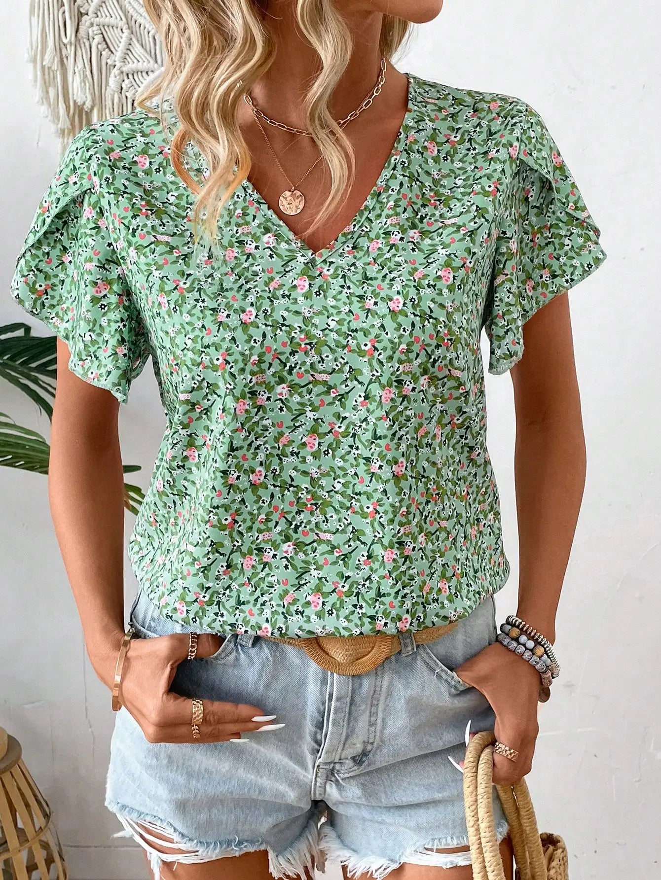 Phoebe | Happy V-Neck Top