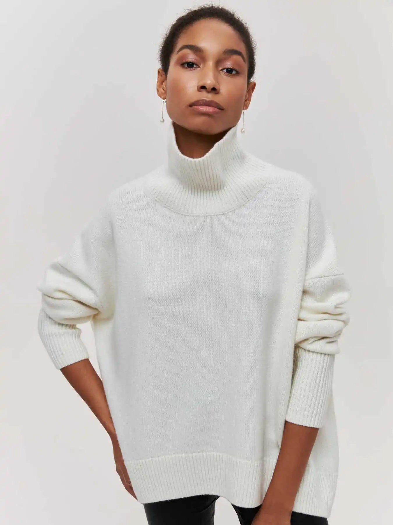 Eden | Elegant Oversized Turtleneck Knit Sweater