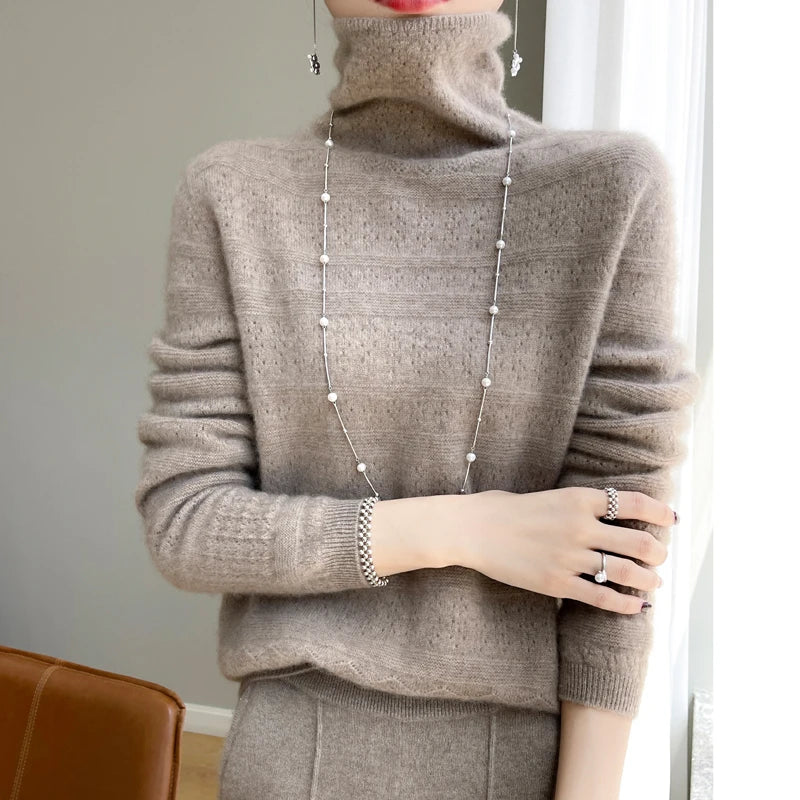 Sophia | Luxurious Cashmere Blend Turtleneck Sweater