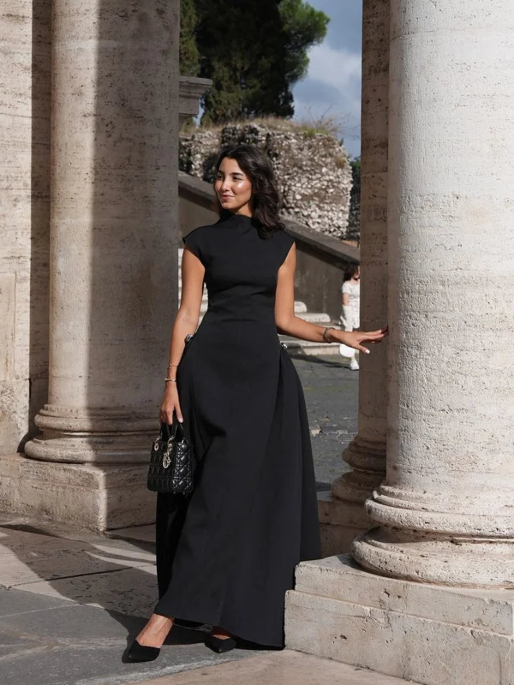 Lila | Chic Flowing Maxi Dress