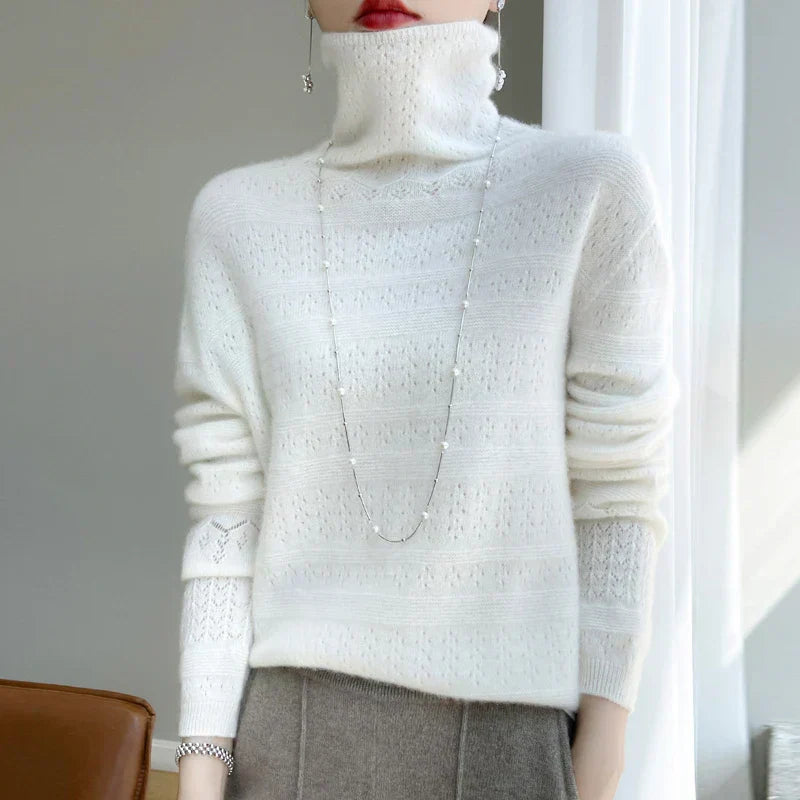 Sophia | Luxurious Cashmere Blend Turtleneck Sweater