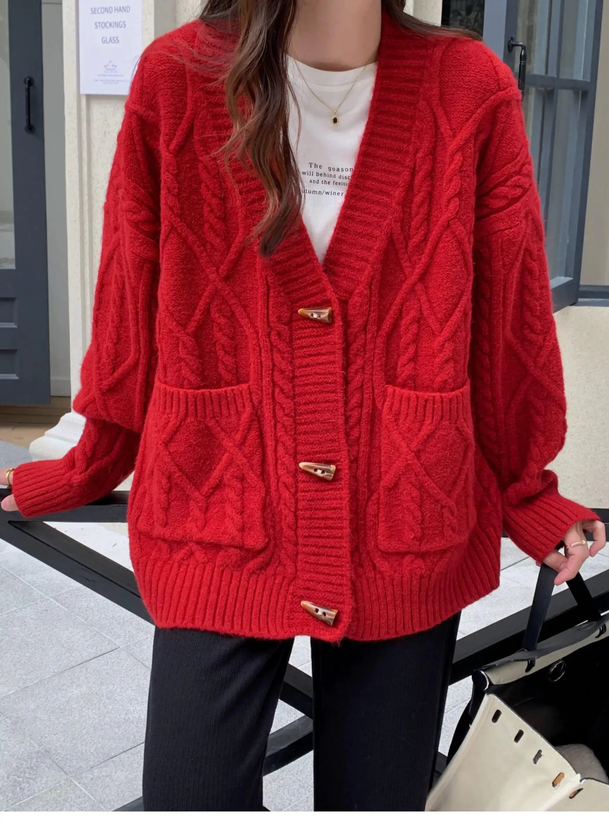 Elira | Cozy V-Neck Button Cardigan