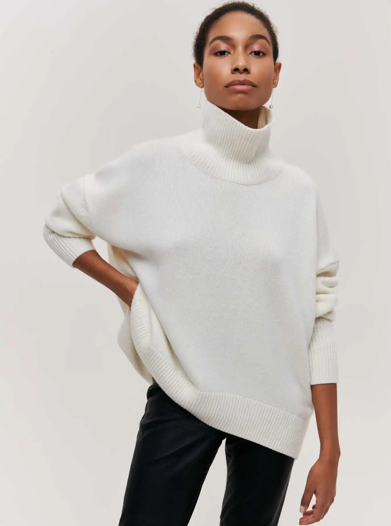 Eden | Elegant Oversized Turtleneck Knit Sweater