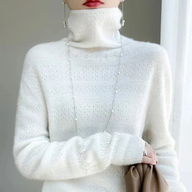 Sophia | Luxurious Cashmere Blend Turtleneck Sweater