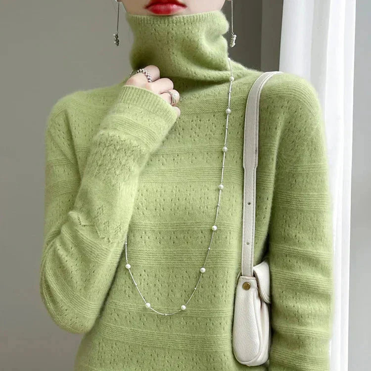 Sophia | Luxurious Cashmere Blend Turtleneck Sweater