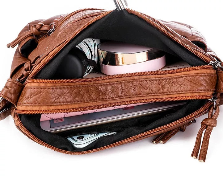 Zoe Classic Harmony | Chic Compact Bag