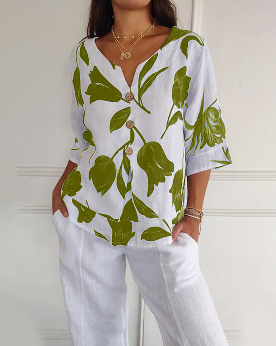 Abigail | Cozy V-Neck Tee