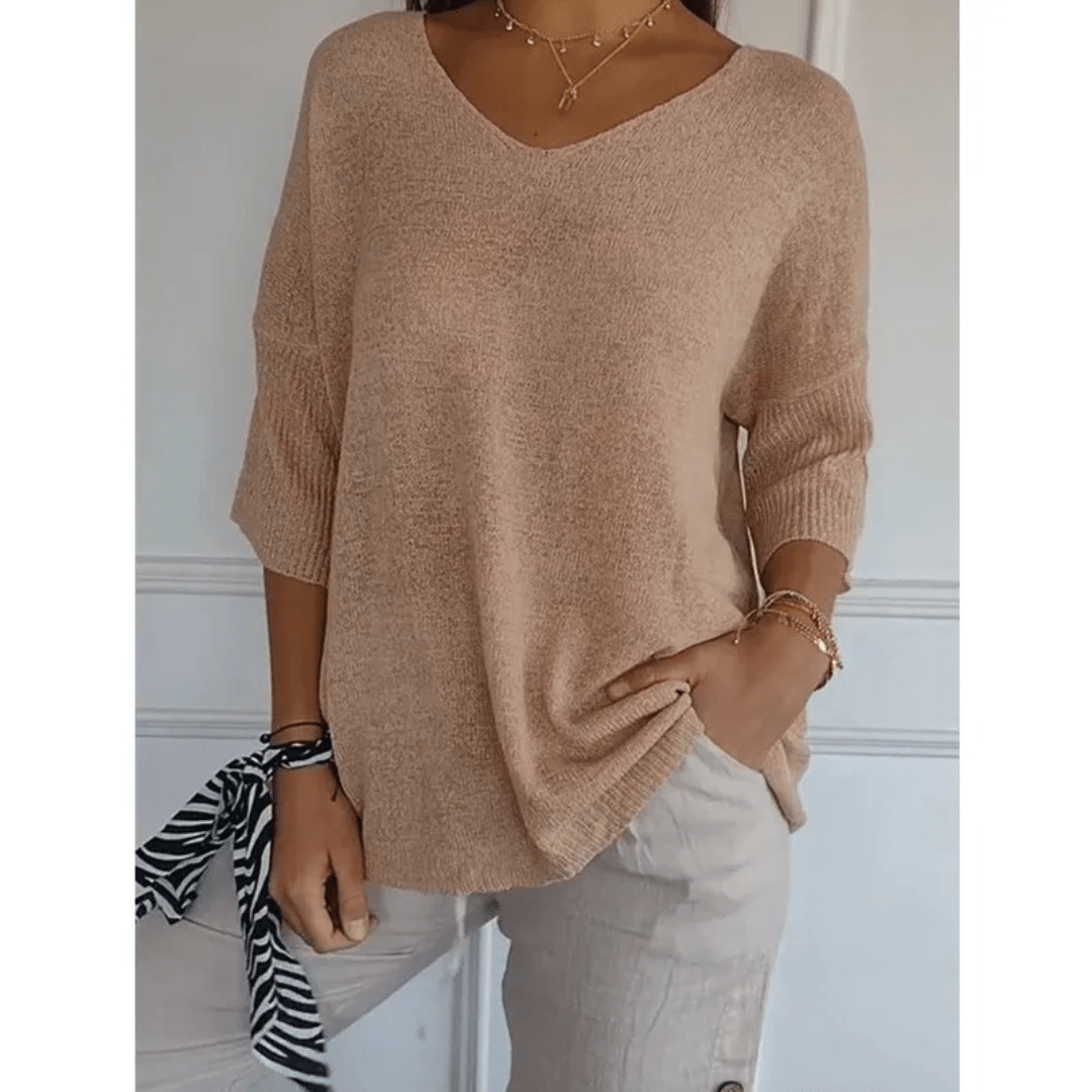 Loraine | Chic V-Neck Blouse